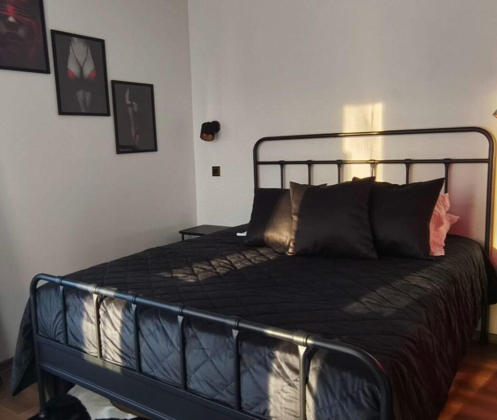 Red Room bedroom in daylight - Wedding night