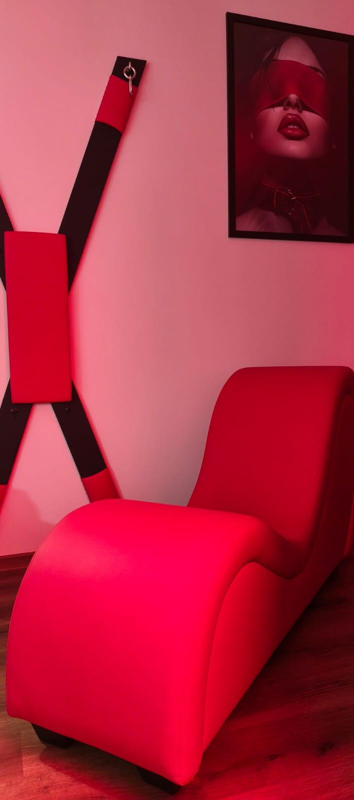 Galerii - Red Room - BDSM X