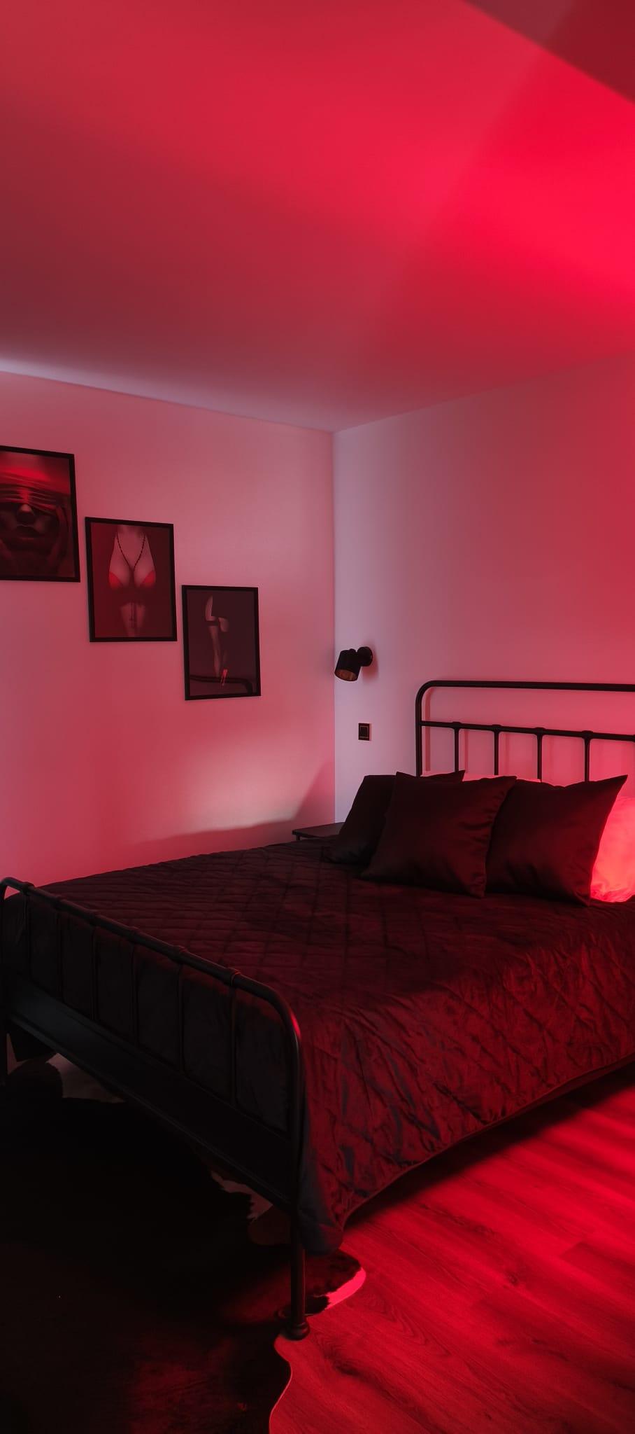 Galerii - Red Room - magamistuba