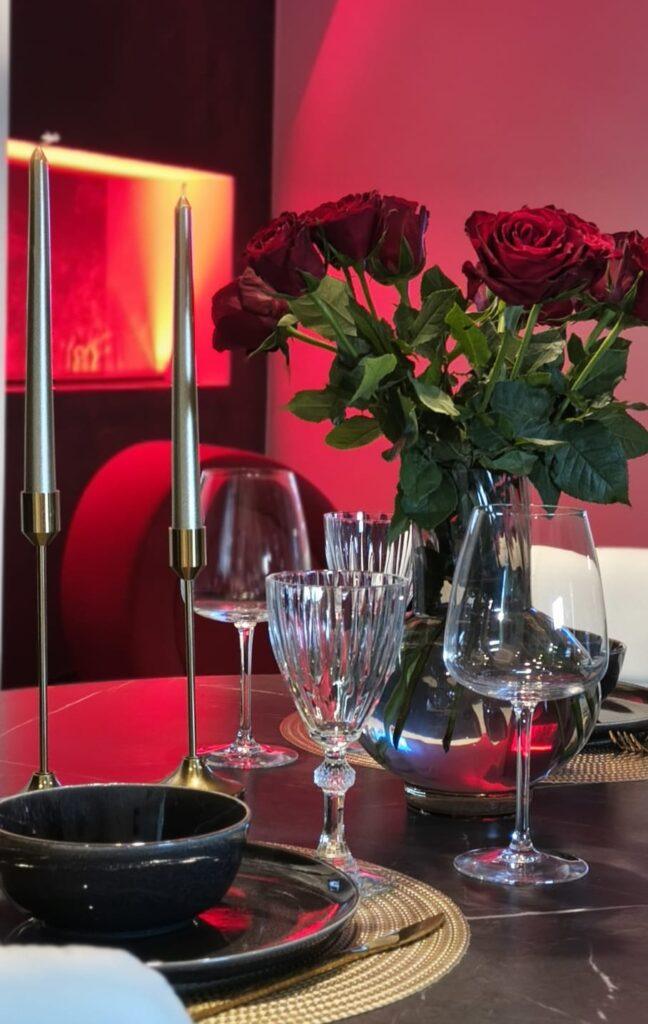 Red Room romance in luxury holiday house Red Room romance in luxury holiday house