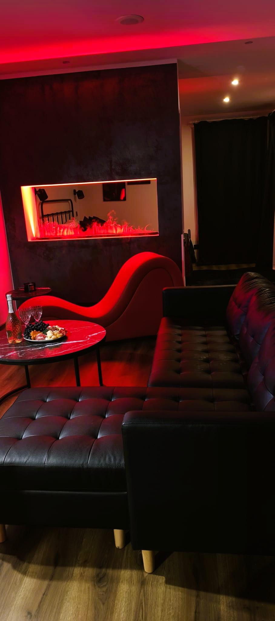 luxury accommodation for couples red room estonia