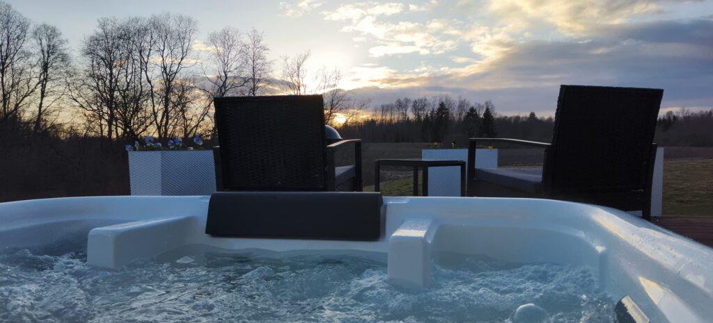 red room mullivann terrassil 2026 aprill 