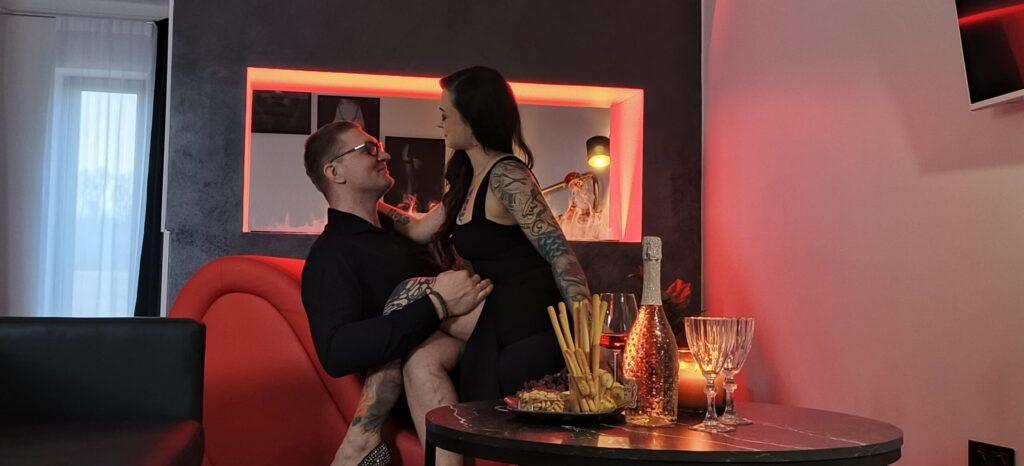romantiline puhkus paaridele red roomis 