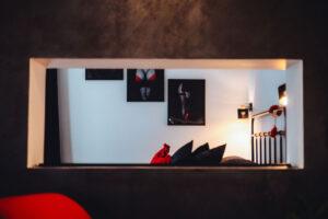 red room aurukamin